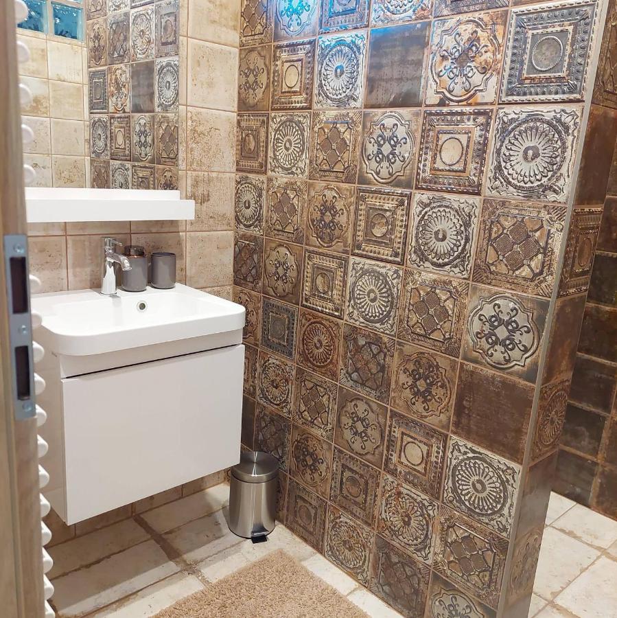 Dr Becsey Luxury Apartman Bekescsaba Dış mekan fotoğraf