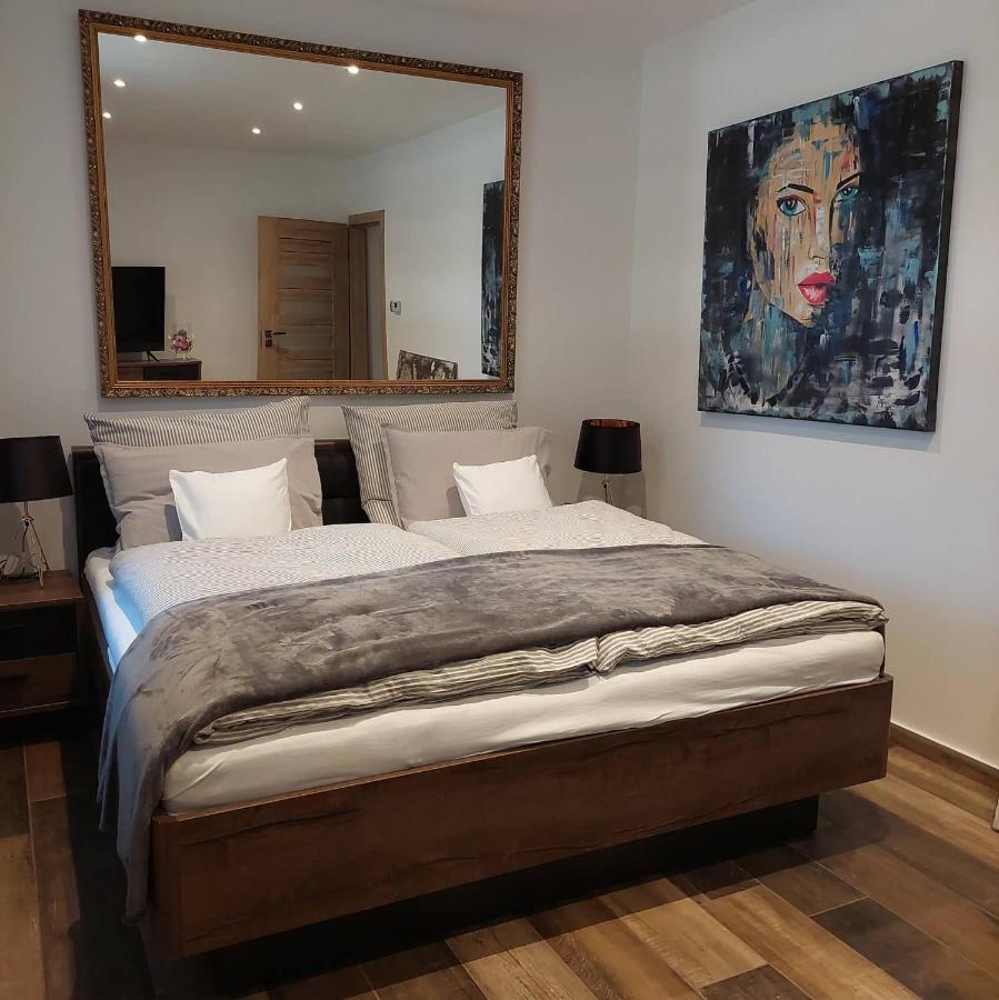 Dr Becsey Luxury Apartman Bekescsaba Dış mekan fotoğraf