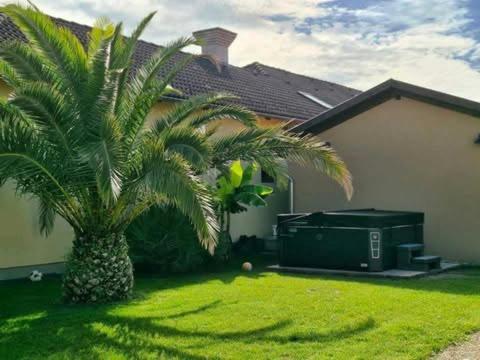 Dr Becsey Luxury Apartman Bekescsaba Dış mekan fotoğraf